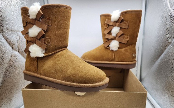 Koolaburra by UGG Victoria Toddler Girls Short Winter Boots in Chestnut Color Koolaburra by UGG Victoria Toddler Girls Short Winter Boots in Chestnut Color