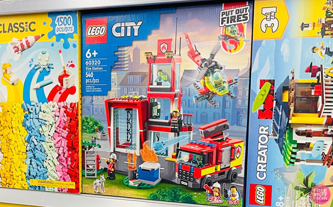 LEGO City Fire Station Building Set 540 Piece