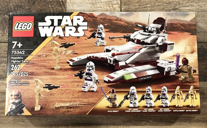 LEGO Star Wars Republic Fighter Tank 262 Piece Building Set