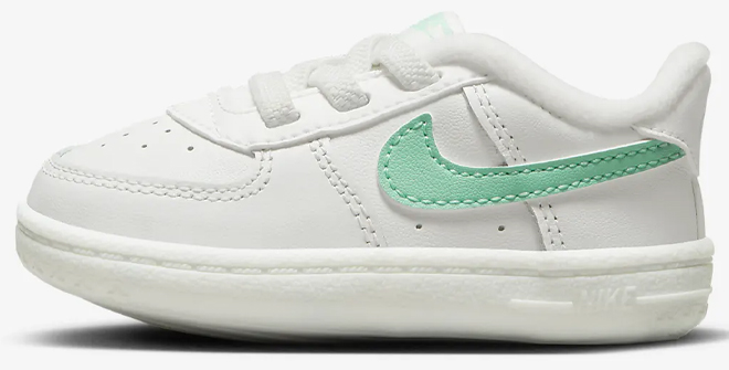 Nike Force 1 Baby Crib Booties in Emerald Rise