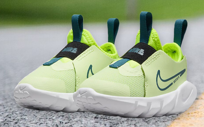 Nike Toddler Flex Runner Sneakers in Barely Volt Color