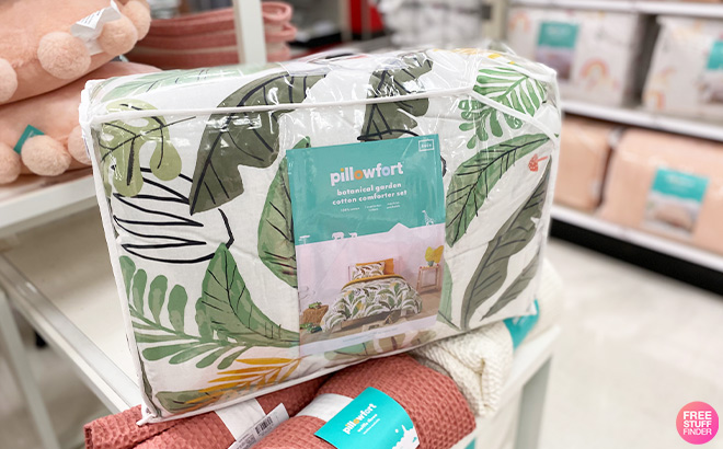Pillowfort Botanical Garden Cotton Kids Comforter Set in Store