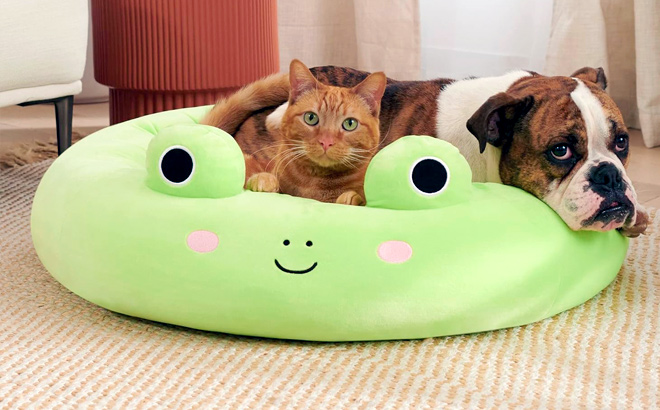 Squishmallows Wendy Frog Pet Bed