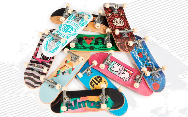 TECH DECK DLX Pro 10 Pack of Collectible Fingerboards