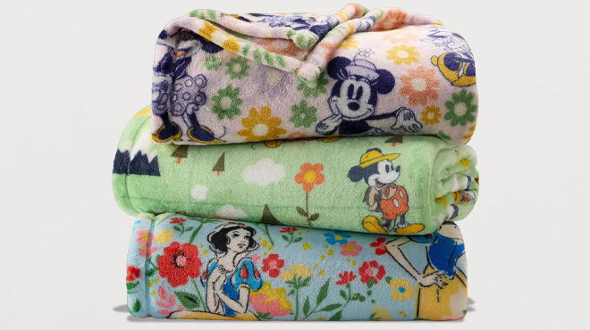 A photo showing The Big One Disney Oversized Supersoft Plush Throws The Big One Disney Oversized Supersoft Plush Throw on Gray Background