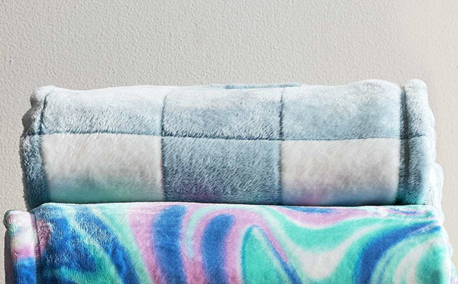 The Big One Oversized Supersoft Plush Throw on Other Throws