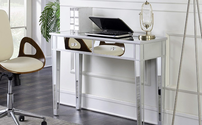 Tinas Vanity Makeup Table