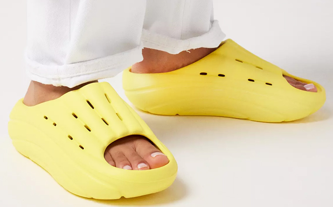 UGG Foamo Slide Sandals in Sunny Yellow