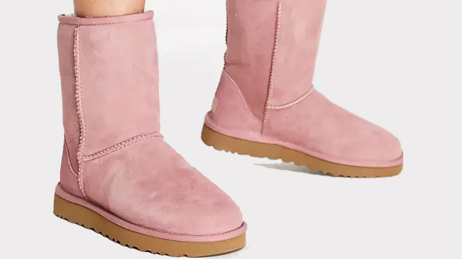 UGG Womens Classic Short II Boot in Color Shell