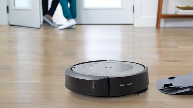 iRobot Roomba Combo i5 Robot Vacuum Mop
