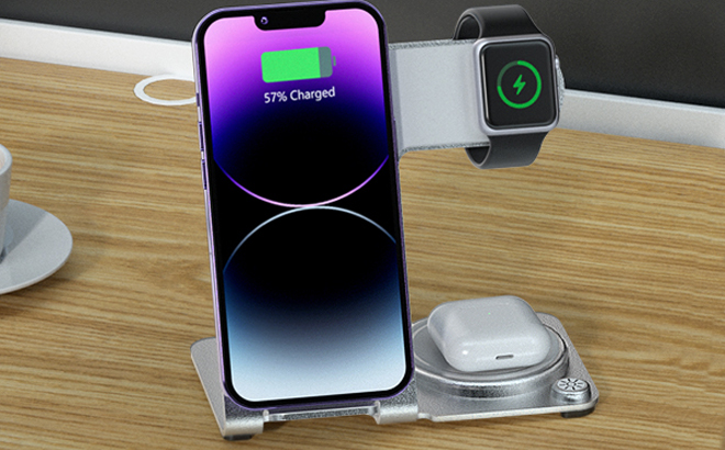 3 in 1 Charging Station for Multiple Apple Devices Aluminum Alloy 3 in 1 Charging Station for Multiple Apple Devices Aluminum Alloy