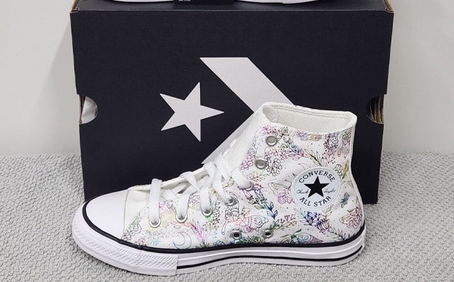Converse Chuck Taylor All Star Butterfly Shine Sneakers