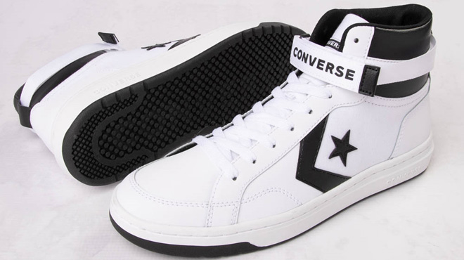 Converse Pro Blaze Sneaker in White Black
