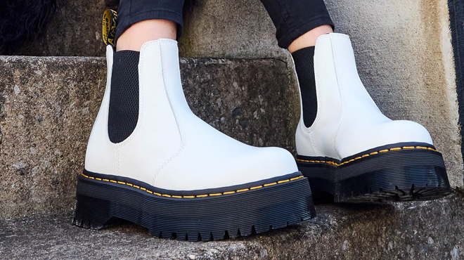 Dr Martens 2976 Platform Chelsea Boots White