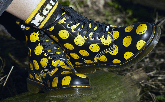 Dr Martens x Smiley 1460 8 Eye Boots