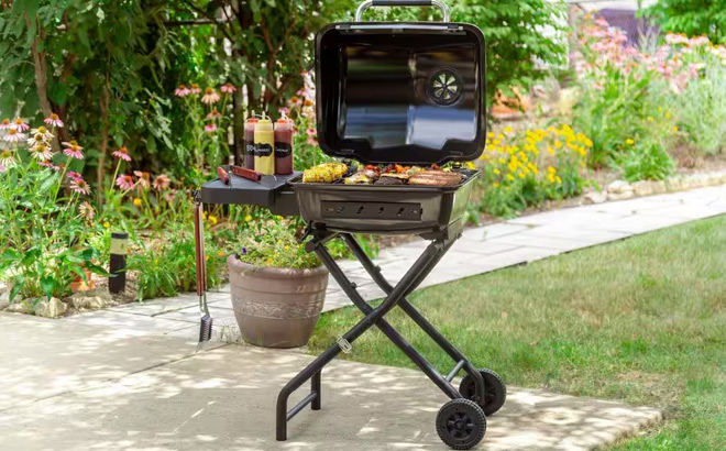 Dyna Glo Portable Charcoal Grill on the Backyard