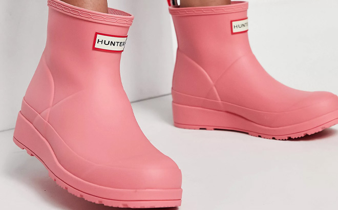 Hunter Play Short Boots in Pink Color