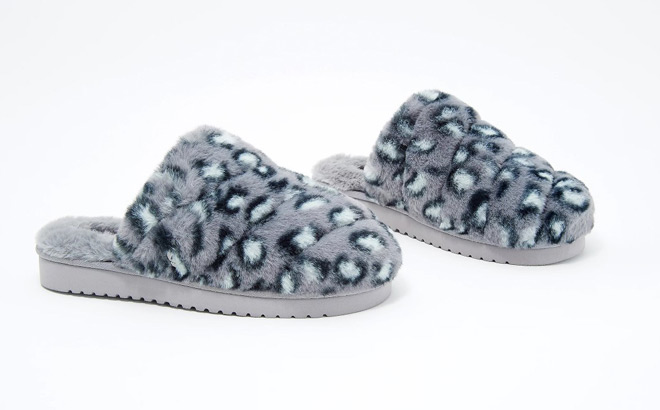 Koolaburra by UGG Abstract Fluff Slippers on White Surface