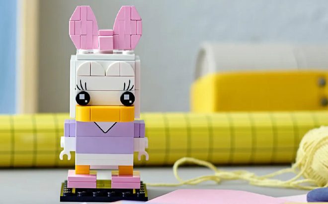 LEGO Daisy Duck LEGO Daisy Duck