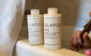 Olaplex No 4 Bond Maintenance Shampoo 8 5 oz No 5 Conditioner 8 5 oz Combo Pack on a Bathtub