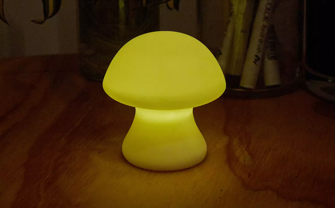 an Image of a Kikkerland Mushroom Light an Image of a Kikkerland Mushroom Light