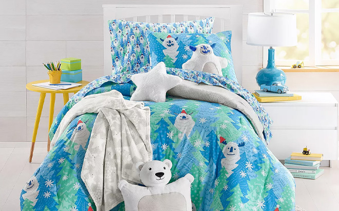 Charter Club Kids Snowy Sasquatch 2 Piece Comforter Set in Twin Size