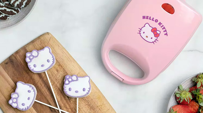 Hello Kitty Cake Pop Maker