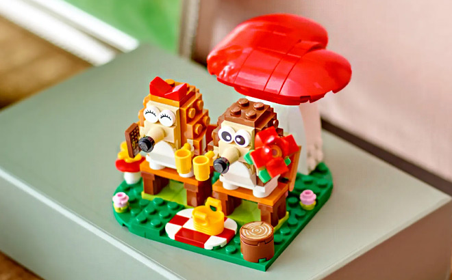 LEGO Hedgehog Picnic Date 116 Piece