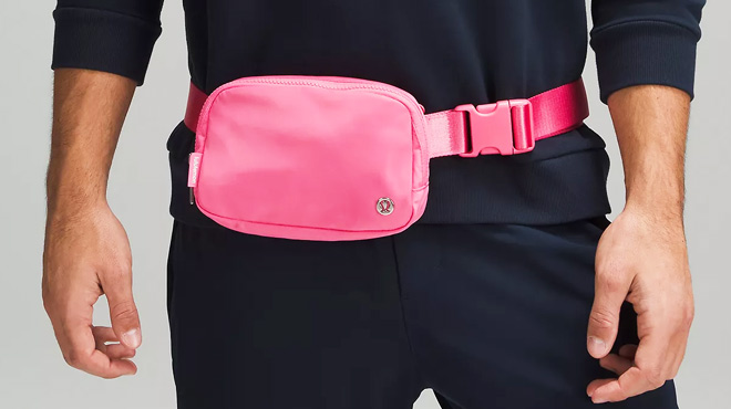 Lululemon Everywhere Belt Bag Lululemon Everywhere Belt Bag