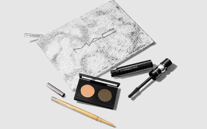 MAC Snowtrance 4 Piece Eye Set MAC Snowtrance 4 Piece Eye Set