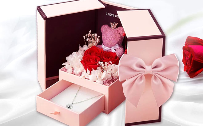 Moss Bear Valentines Day Gift Box