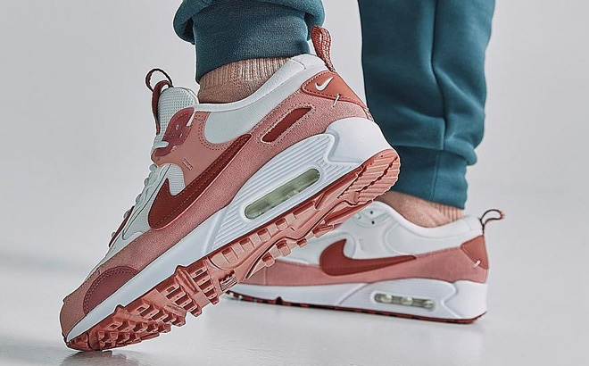 Nike Air Max 90 Futura Casual Shoes in Red Stardust Color