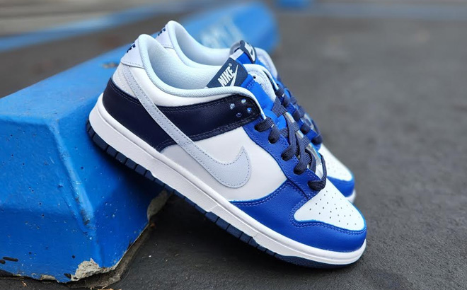 Nike Dunk Low Casual Shoes in Blue and Whitee Nike Dunk Low Retro Casual Shoes in Game Royal Color