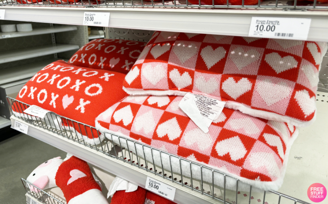 Room Essentials Valentines Day Knit Checkered Hearts Lumbar Throw Pillow Room Essentials Valentines Day Knit Checkered Hearts Lumbar Throw Pillow