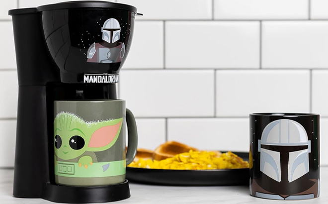 Star Wars Mandalorian Inline Coffee Maker Set