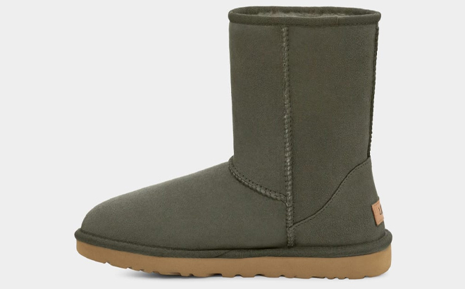 UGG Womens Classic Short II Boot in Forest Night
