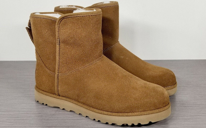 UGG Womens Cory II Booties