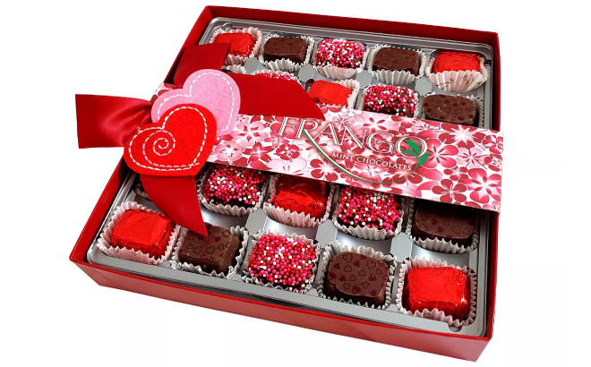 Valentines Day Decorated Heart 25 Piece Chocolate Box
