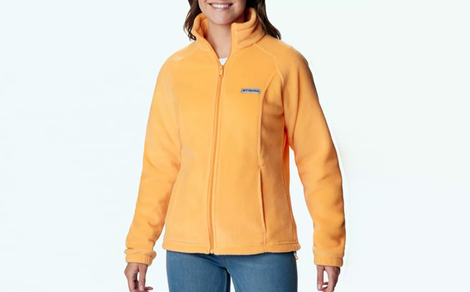 Woman Wearing a Columbia Full Zip Fleece Jacket in Peach Color