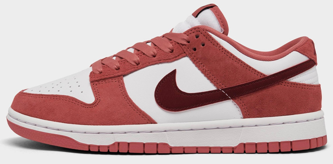 Womens Nike Dunk Low Valentines Day Retro Casual Shoes in Pink