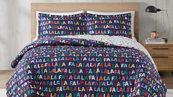 Holiday FaLaLa 3 Piece Comforter Set