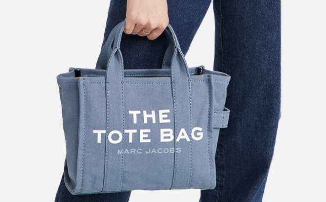 Marc Jacobs Logo Printed Zip Up Small Tote Bag in Blue