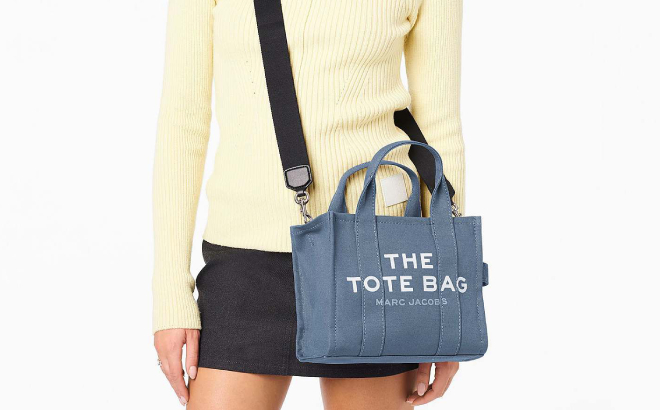 Marc Jacobs Logo Printed Zipped Small Tote Bag