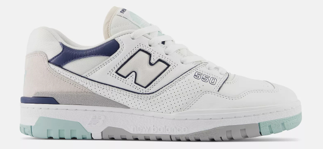 New Balance 550 Shoes in white with winter fog and nb navy
