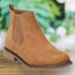 Sonoma Goods For Life Brantlee Womens Chelsea Boot in the Color Cognac