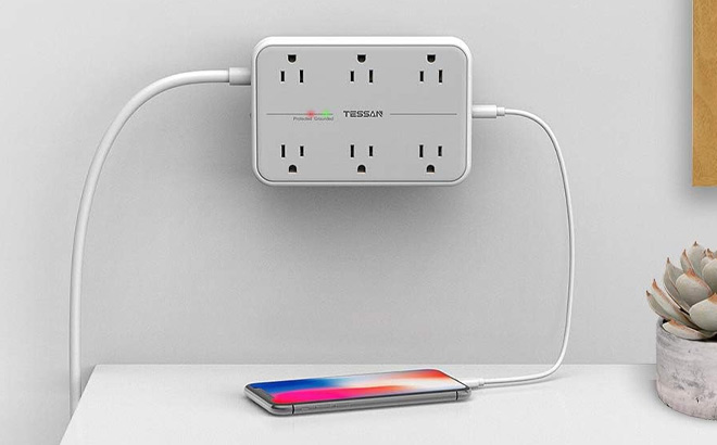 Surge Protector with USB Flat Plug Surge Protector with USB Flat Plug