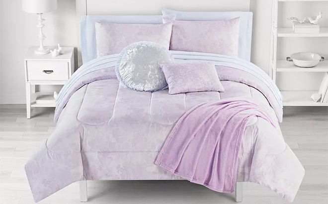 The Big One Emma Dye Effect Reversible Comforter Set