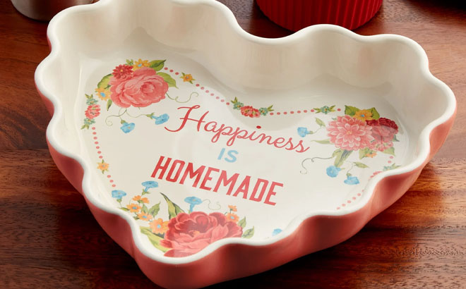 The Pioneer Woman Heart Shaped Ceramic Baking Dish The Pioneer Woman Heart Shaped Ceramic Baking Dish