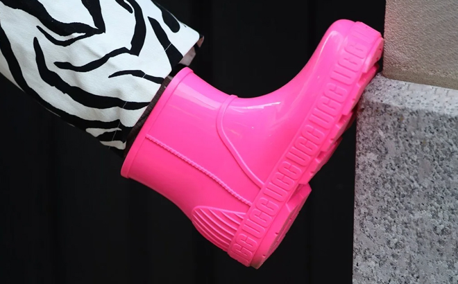 an Image of UGG Womens Drizlita Boots