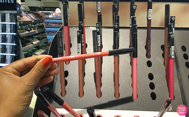 A Person Holding Sephora Retractable Rouge Gel Lip Liner
